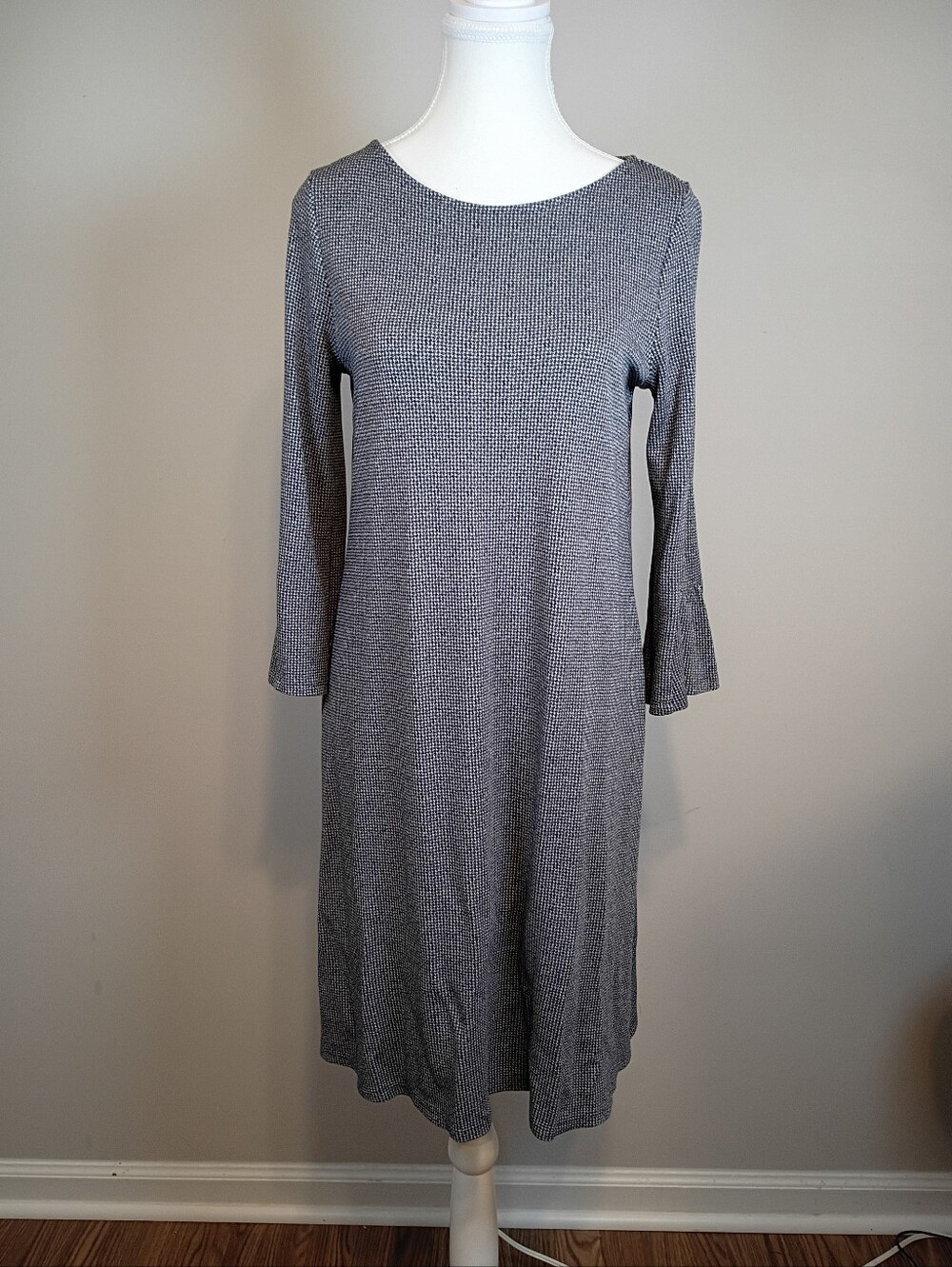 J Jill Midi Dress Wearever Collection Heathered Bell Sleeves Gray  XS Crew Neck